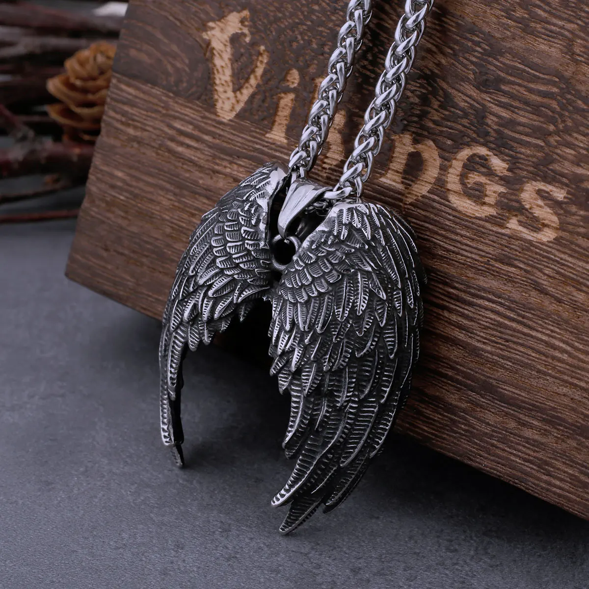 Thumbnail 2 - #73 Best Necklaces to Buy In 2026