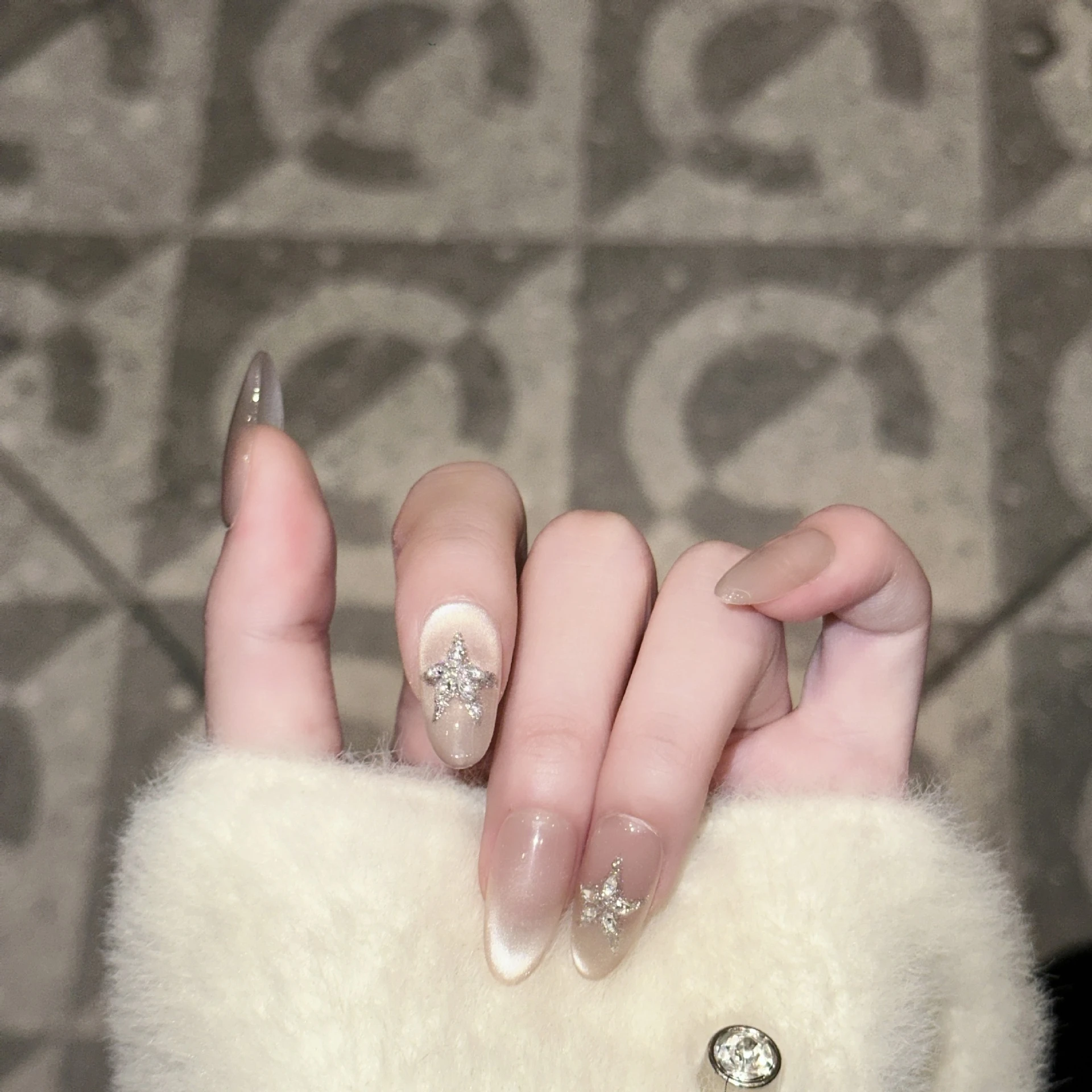 10pcs Pink Naked Cat Eyes Star Rhinestone Almond Press on Nail DIY Handcrafted Reusable False Nails for Wedding Party Daily Wear