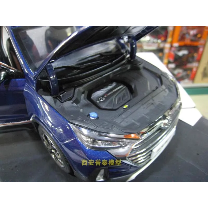다이캐스트 1:18 스케일 원래 공장 BAIC Senova 스마트 합금 자동차 모델 Collectible Toy Gift 기념품 디스플레이 장식품
