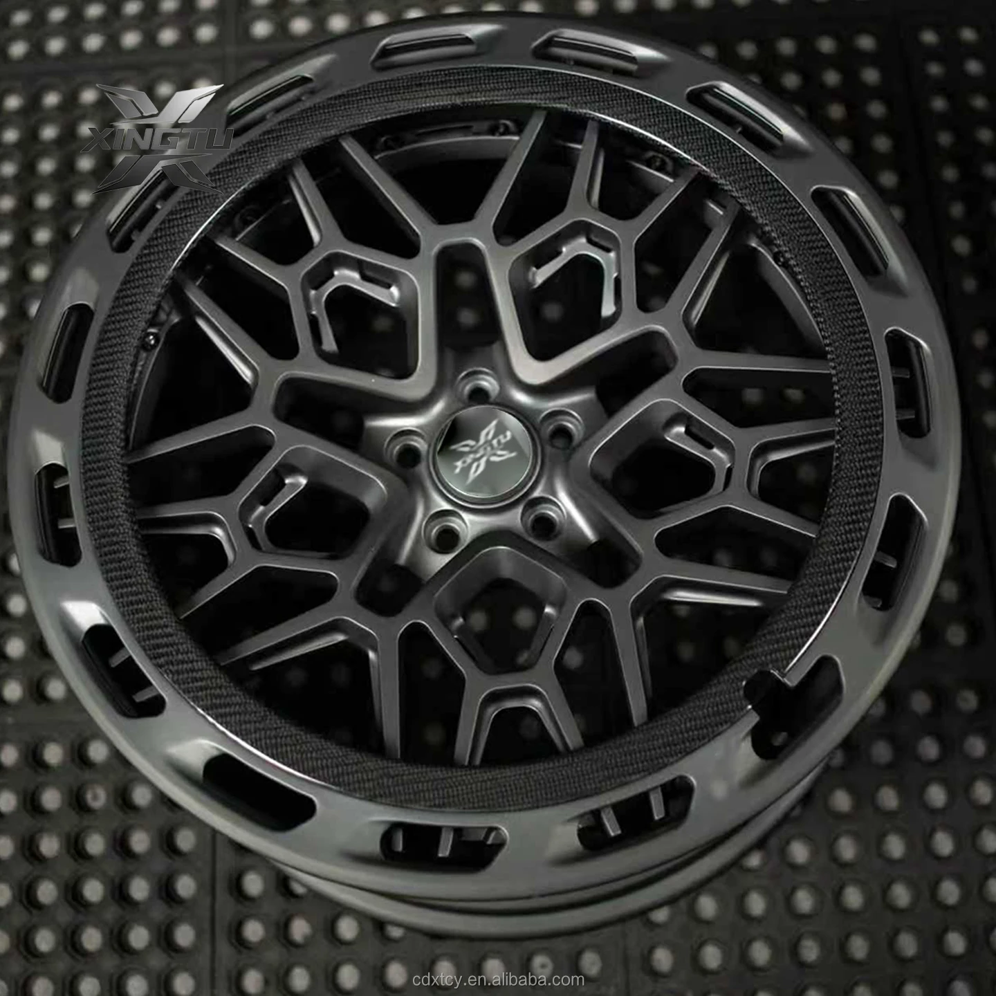 

Кованые карбоновые диски XINGTU на заказ 5x112 5x114.3 5x120 для Mansory, Mustang, BMW G30, M3, E39, Mercedes-Benz, Ferrari