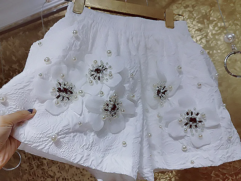 Luxury Pearls Beaded 3D Flower Carved Loose Slim Wide Legs Shorts Fairy Short Pants Elastic Floral Embroidery Short Trousers