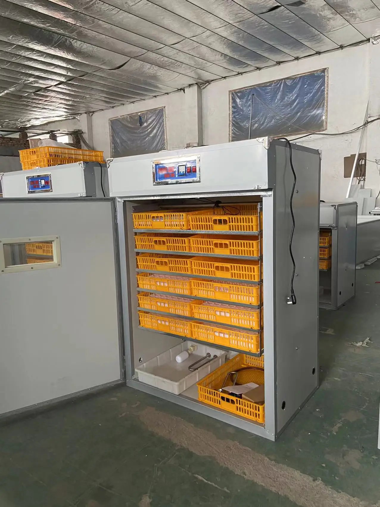 High Intelligent Control Incubator for Hatching 1000 Chicken Quail Duck Turkey Bird Ostrich Goose 220V Tray Motor Used Farms