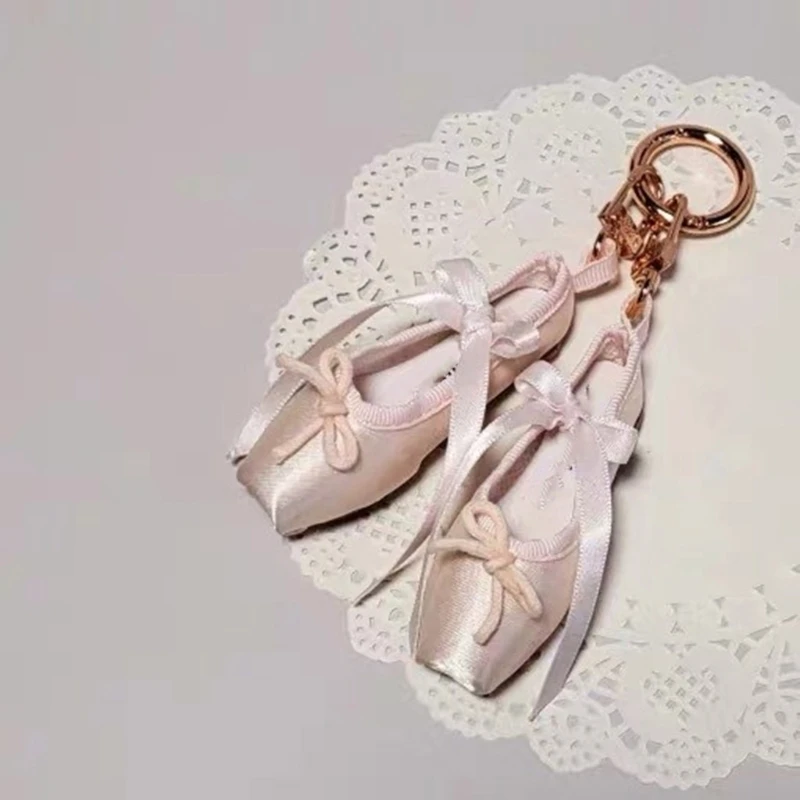 Ballet Shoes Key Holder Delicate Keychain Stylish and Portable Keyring Fashion Ornament Unique Bag Charm for Girls Women