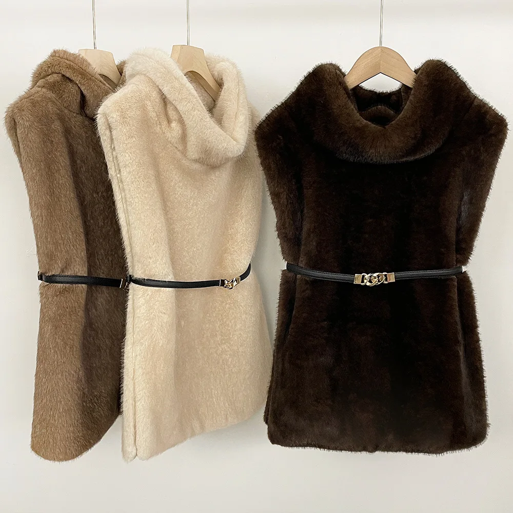 Women's Winter Faux Fur Vest Short Plush Sleeveless Jacket Eco-Friendly Layering Piece High-End Outerwear