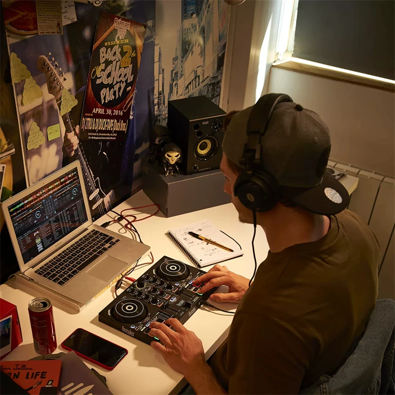 stage bar disco Hercules Hi Cool Input 200 entry-level disc player mini digital DJ controller