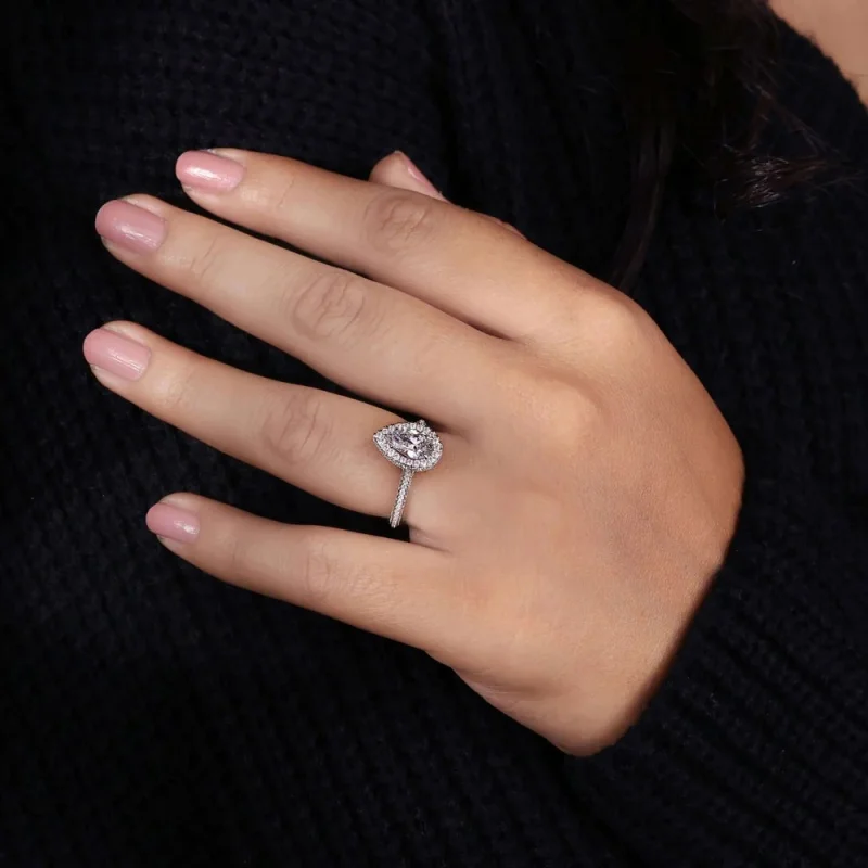 Huitan Damenring mit einfachem, vielseitigem Design für Hochzeit, charmantes Damen-Party-Accessoire mit glänzendem CZ, eleganter Verlobungsschmuck – Detail 13