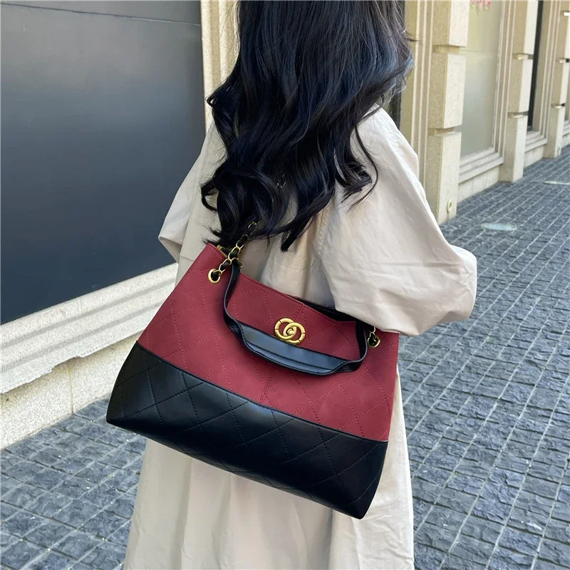 

Women's Elegant Leather Shoulder Handbag Luxury Crossbody Bag Classic Designer Tote For Everyday Use