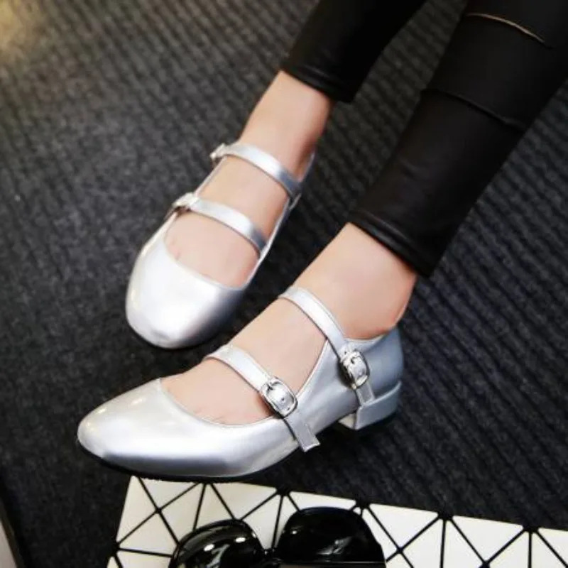 

Туфли-лодочки на весну и осень, новый стиль, с круглой головкой и пряжкой, с неглубоким горлышком, на толстом каблуке, на среднем каблуке, женские одинарные туфли 34–43 высотой 2 см