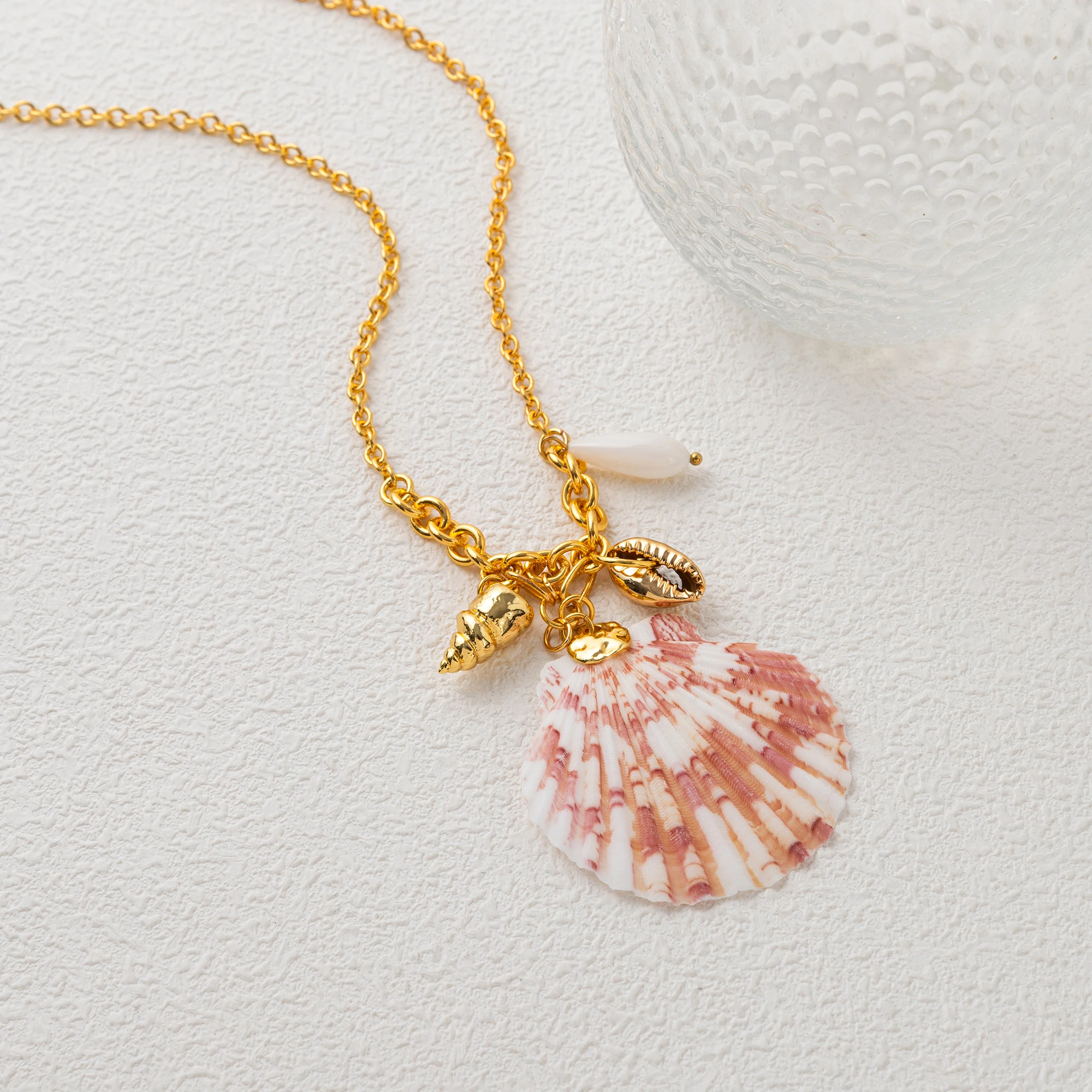 

Summer beach breeze, purple seashell, conch, personality, niche design, gold necklace, color preservation