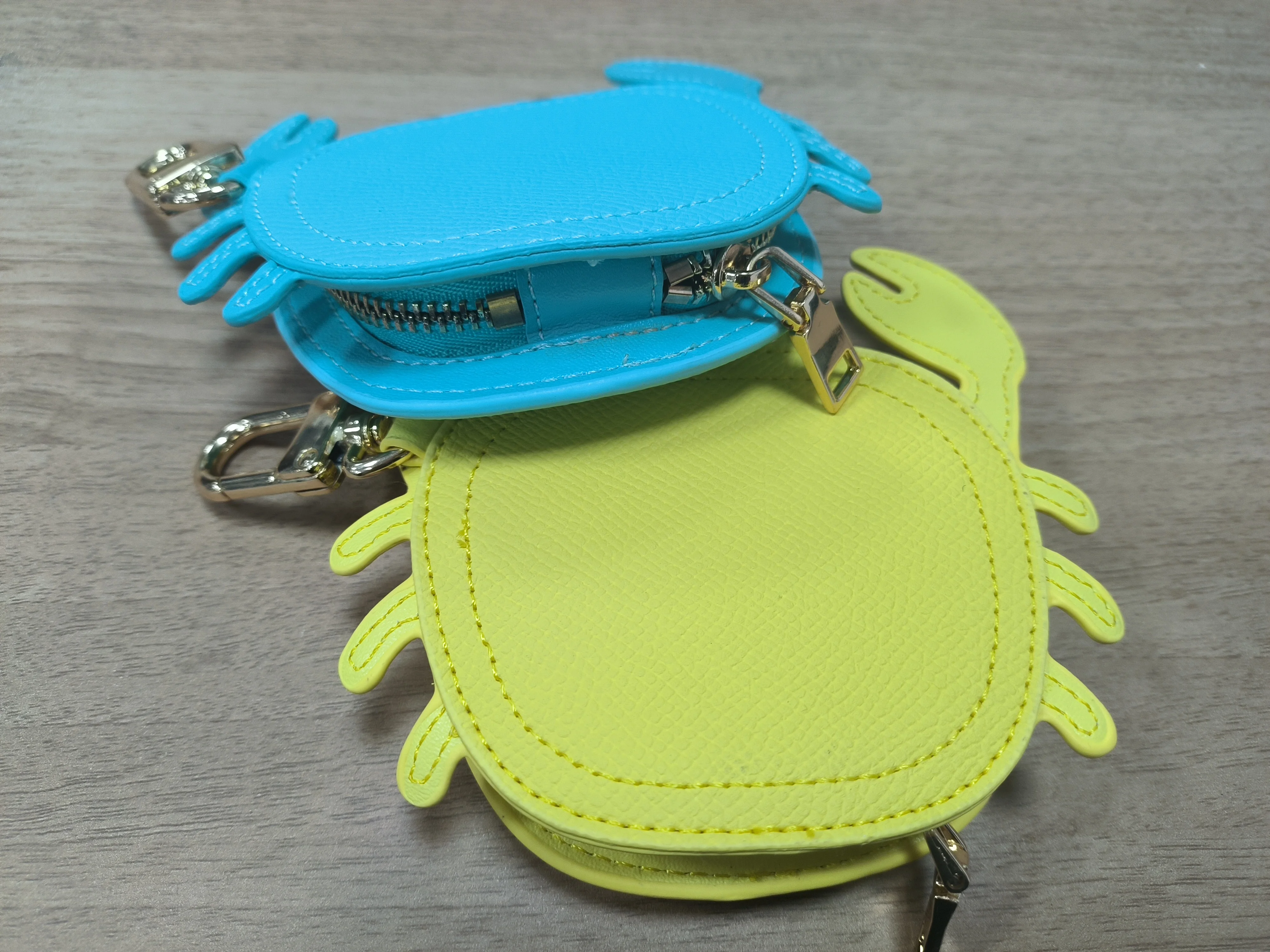 Krabben-Geldbörse, Mikrofaser-Leder, Mini-Geldbörse, Make-up-Kopfhörer-Aufbewahrungstasche, Schultasche zum Aufhängen, Anhänger, Handtasche, Charm-Zubehör – Detail 4