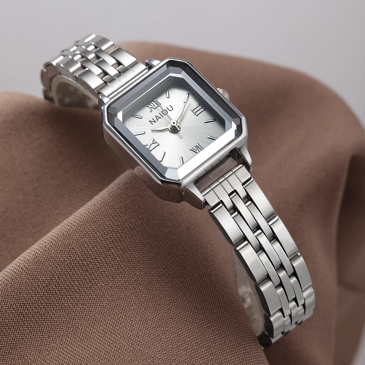 1 Piece of Women's Casual, Light Luxury, Versatile, Simple, Retro Quartz Watch Suitable for Daily Wear