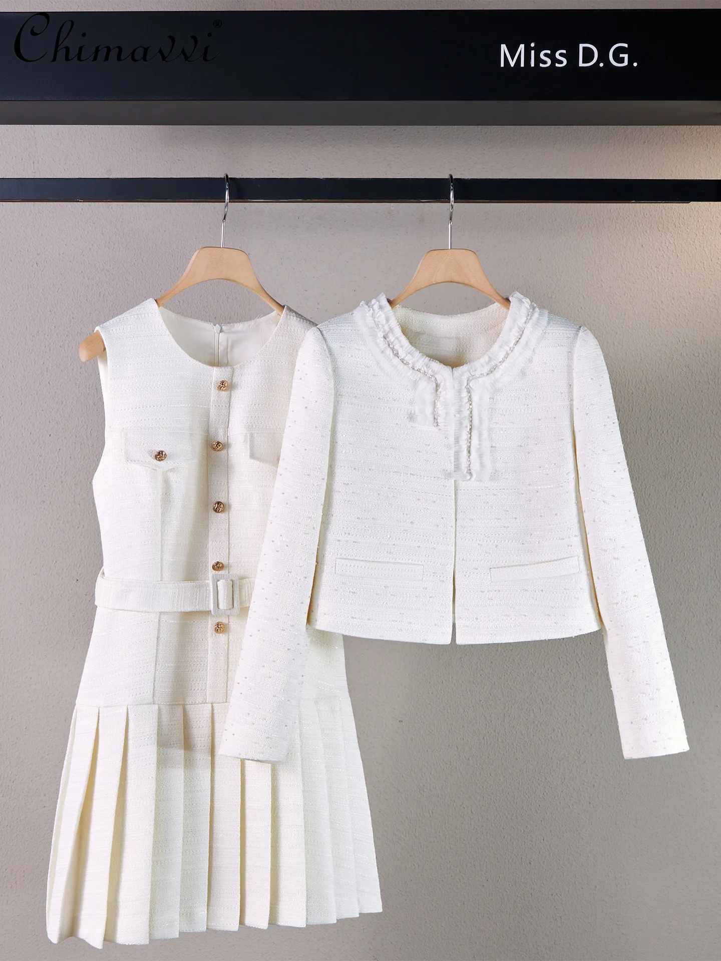 

2026 Spring French Elegant Socialite Round Neck Long Sleeve Jacket Single-breasted Sleeveless Pleated Dress Two-piece Sets Women