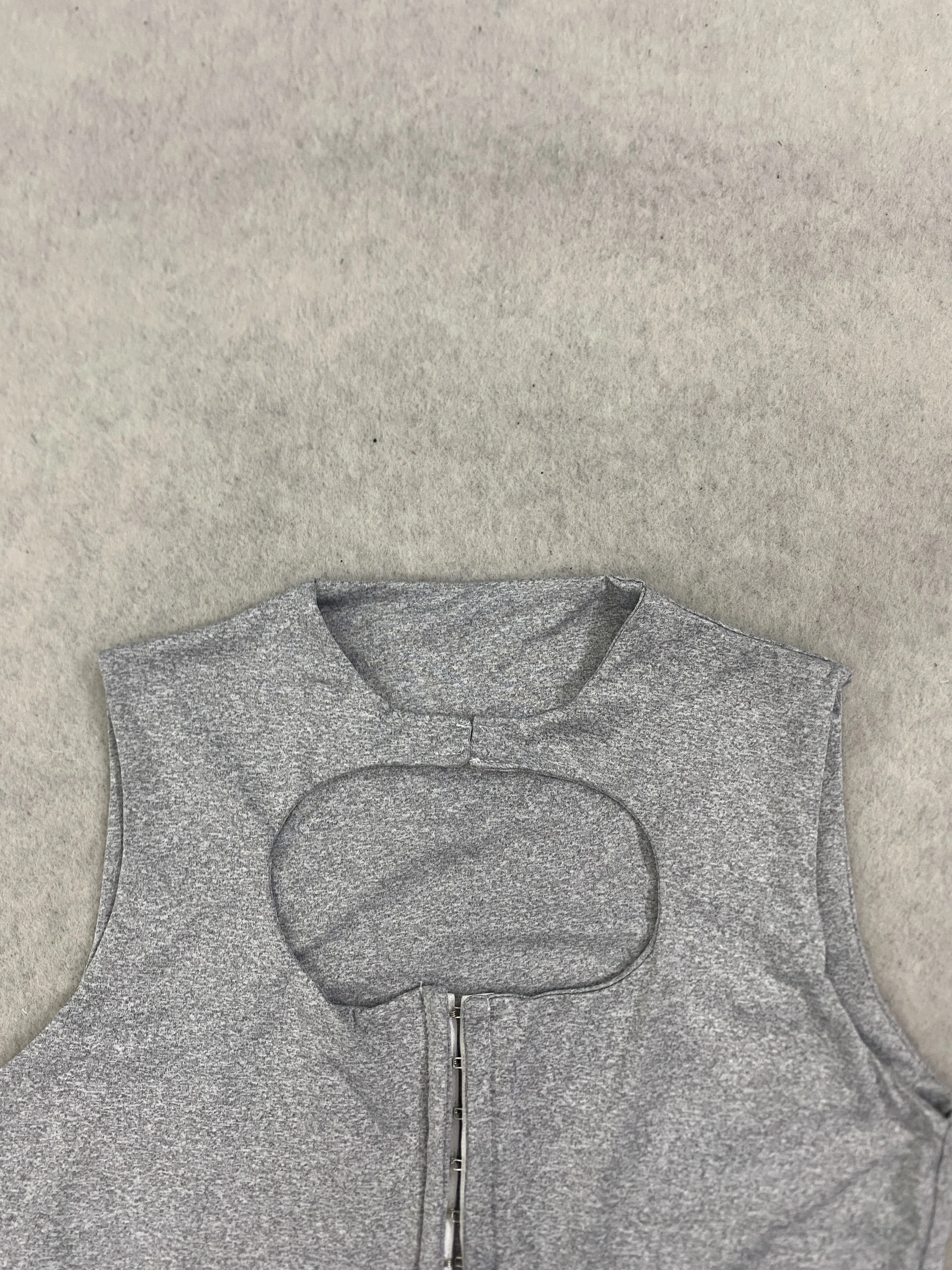 Y2K Streetwear Damen Asymmetrisches Cami-Top mit Hohlem Ausschnitt, Reißverschluss vorne, geraffter, figurbetonter, ärmelloser, kurzer Tank-Top – Detail 5
