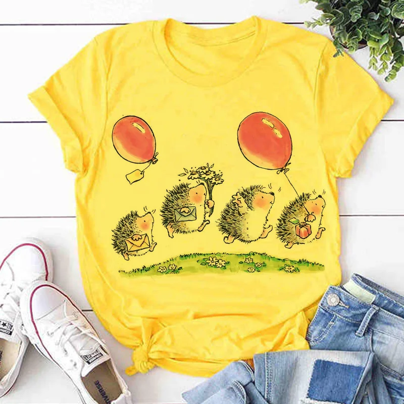 Kawaii T Shirts Women Hedgehog yellow Tops Female T-shirt 90s Tshirt Summer Tee White Y2k T-shirts Round Neck Femme T Shirt