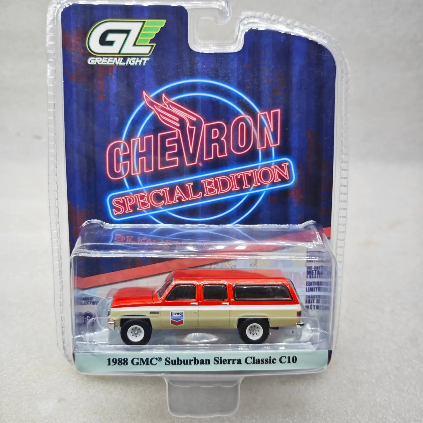 

Greenlight 1:64-1988 GMC Suburban Sierra Classic C10 Toy Car Model Simulation Sound Light Collection、