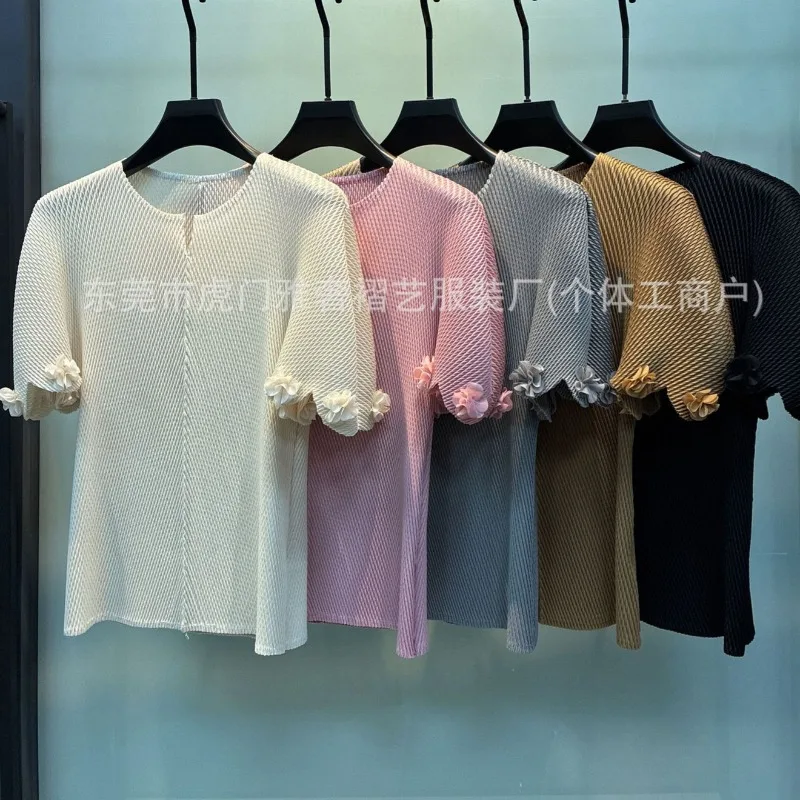  Pleated Short Sleeve T-Shirt 2026 Summer New Solid Color V-Neck 3D Embroidered Slim Fit Elegant Women's Stretch Fold Top