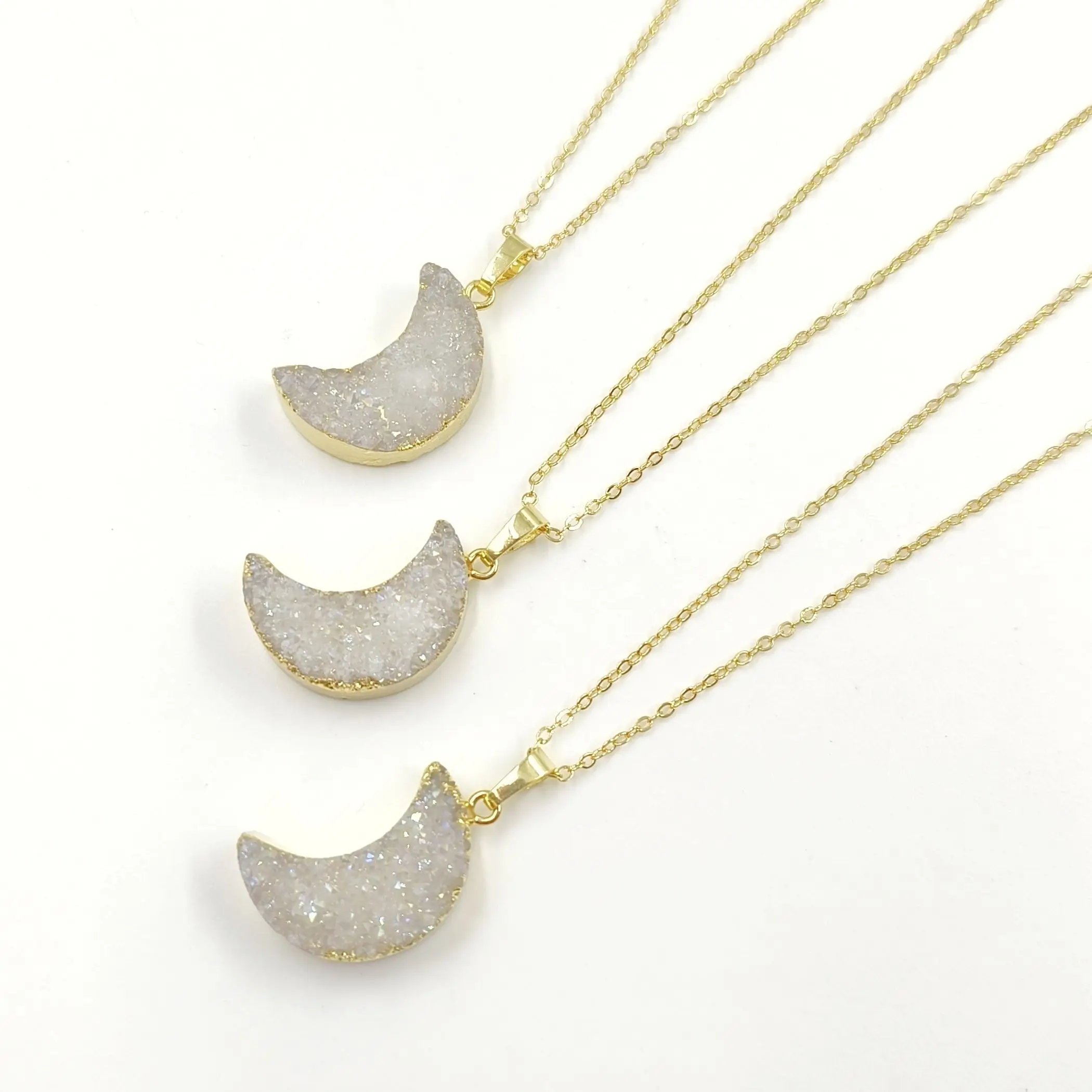 WT-N541 Wholesale Natural Crystal Quartz Druzy Agate Necklace Crescent Moon Shape With Gold Dipped For Ladies Jewelry Gift