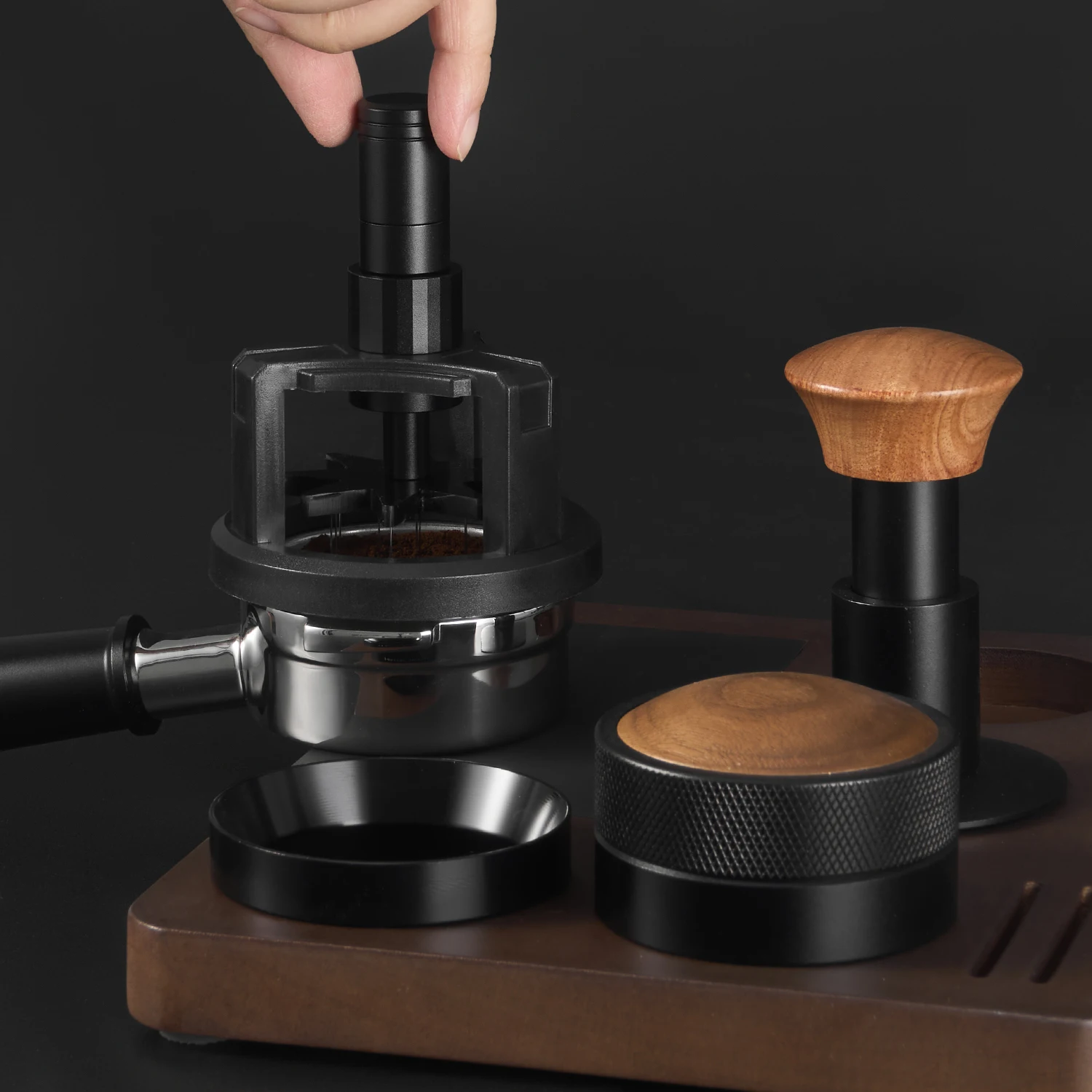 

BANLEE Rotary WDT Tools Espresso Stirrer Needle Distributor Magnetic 51mm 53mm 58mm Coffee Maker Accessories for Baristas