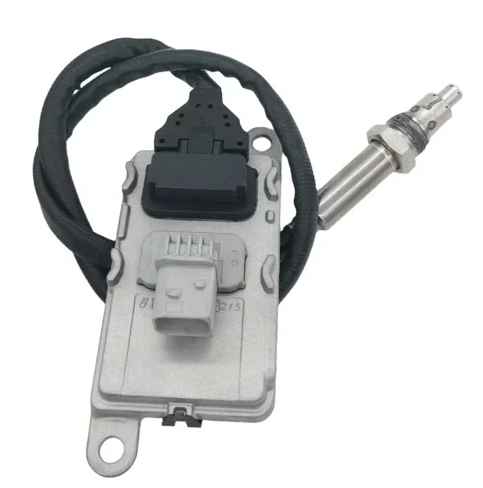 2025 Hot Sell 24V Square Four Needles Nitrogen Oxide Sensor 5WK9 7331A A 010 153 16 28 5WK97331A A0101531628 For Mercedes Truck