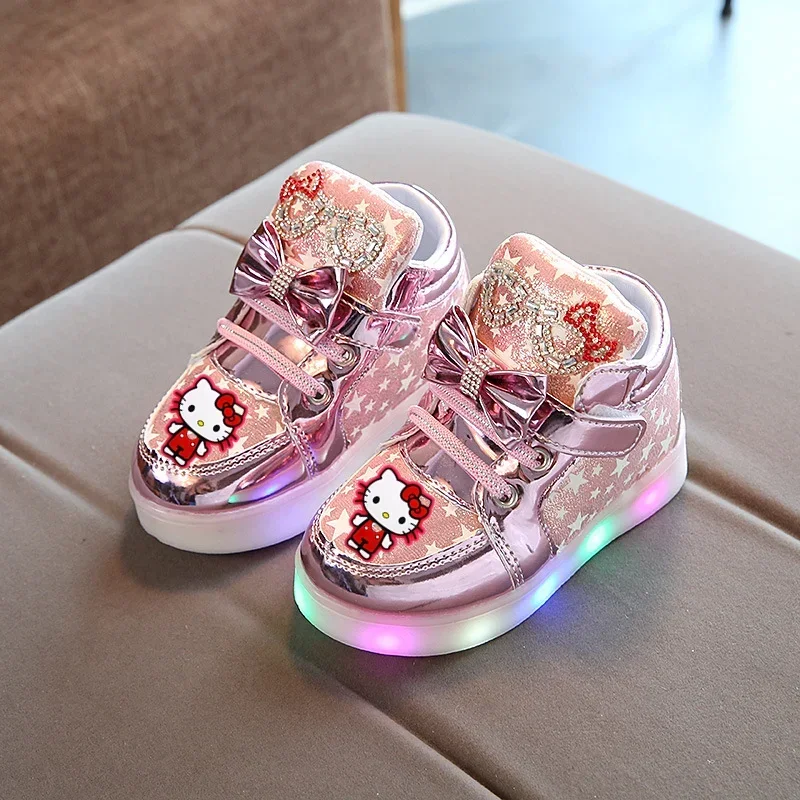 Sanrio 2021 primavera autunno nuovo Hello Kitty luci lampeggianti ragazze scarpe casual LED Melody sneakers boysgirls scarpe sneakers