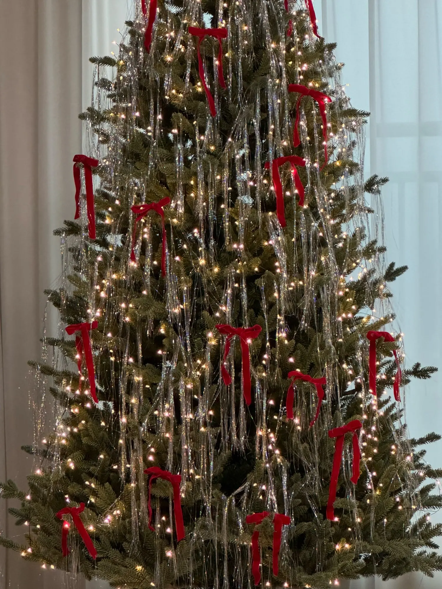 3000 Strands Icicles Iridescent Tinsel Foil Fringe Garland for Christmas Xmas Tree Graduation Party Supplies Holiday Decor photo review