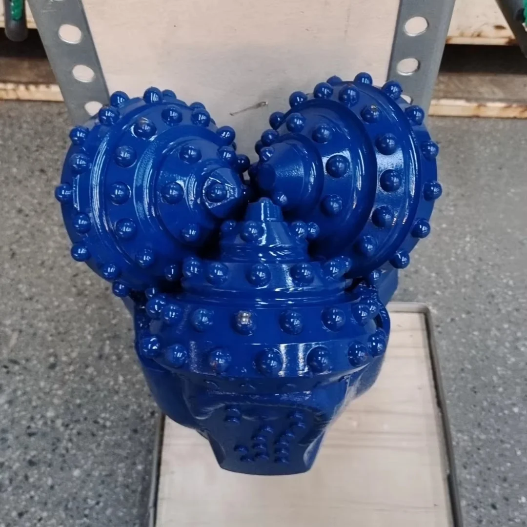 Ferramentas de perfuração de poço de água API padrão IADC737 Hard Rock Breaking Bit 6 1/2 polegadas Tricone Pilot Bit