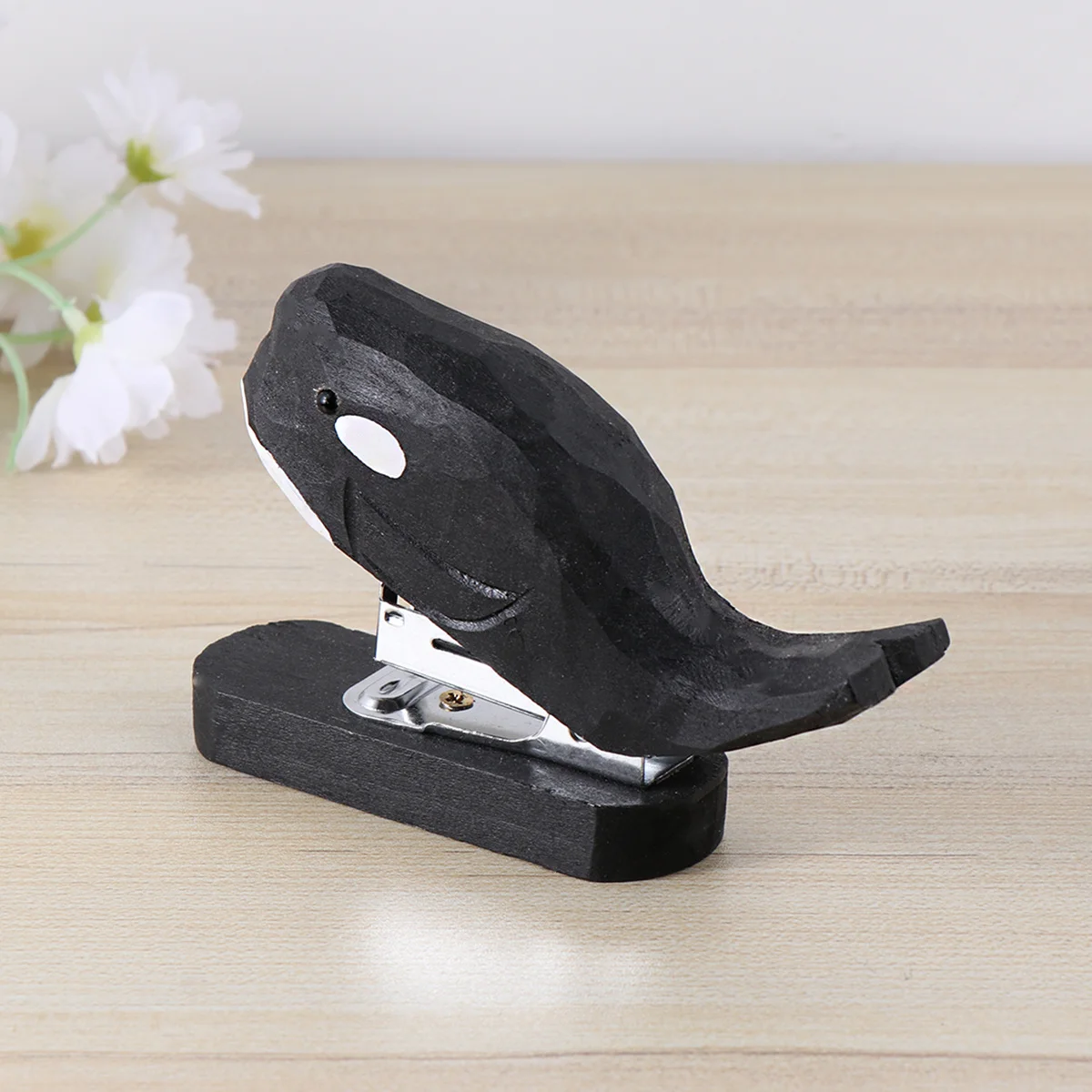 

Wooden Animal Stapler Whale Shape Portable Manual Book Sewer For School Office Stationery Supplies Desktop Decoration
