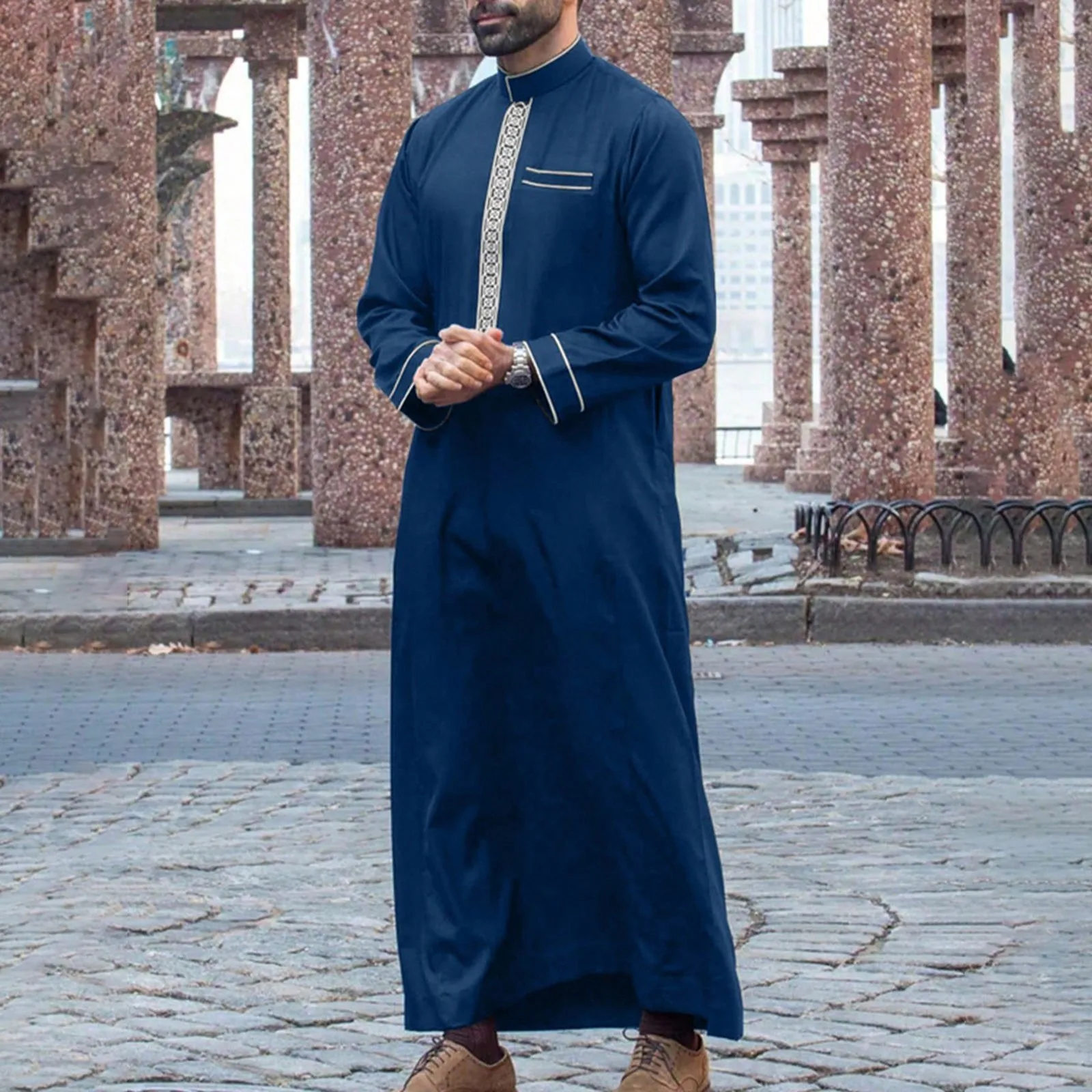 Embroidered Men's Muslim Robes Long Sleeve Stand Collar Pakistani Arabian Loose Men's Malaysia Robe Ramadan Islamic Clothes