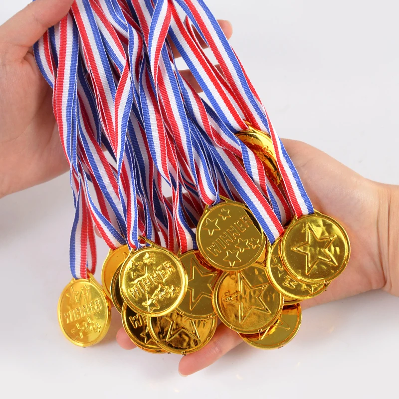 5/10Pcs Gold Plastic Winner Medals Trophy Children Sports Game Prize Awards Toy Kids Soccer Birthday Party Favors Pinata Fillers