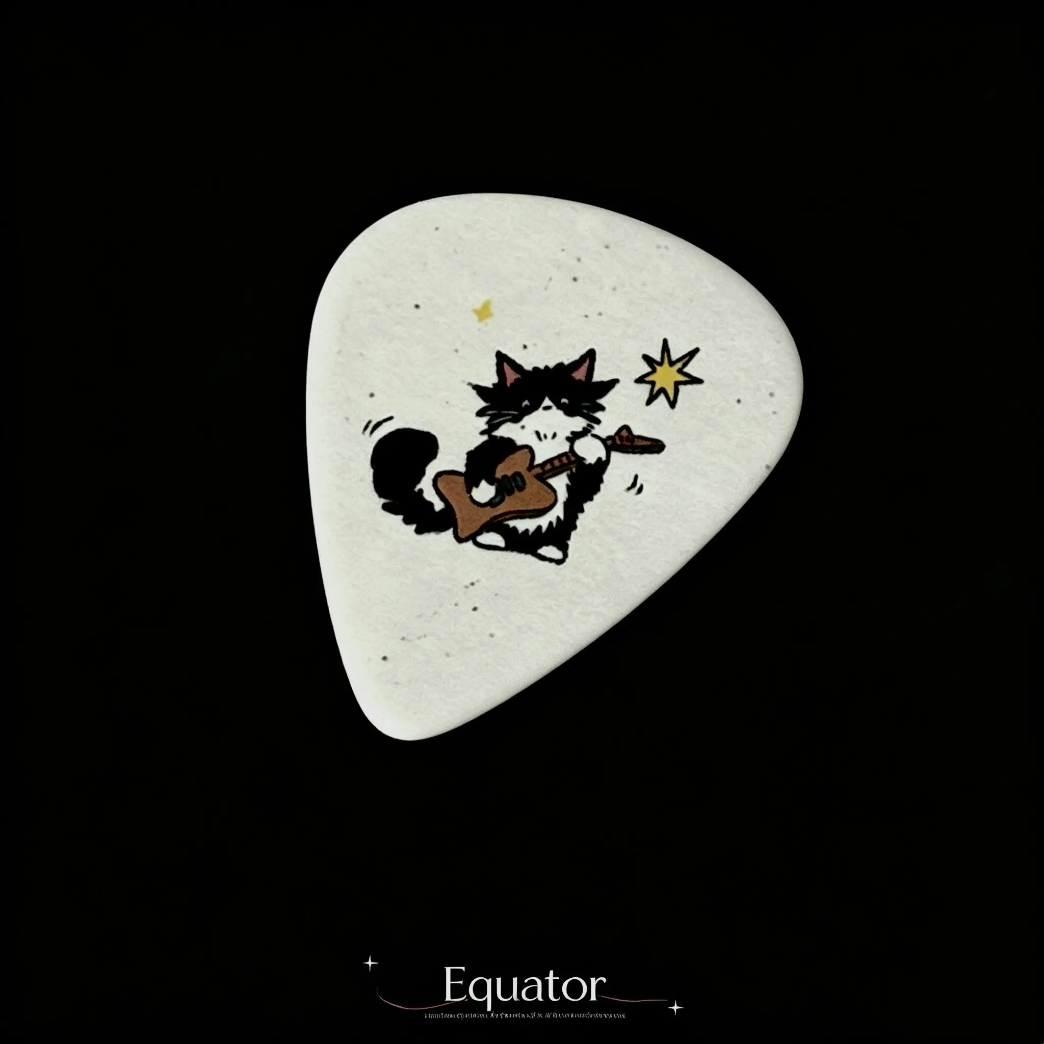 2pcs Colorful Celluloid Guitar Picks 0.7mm for Electric Bass Acoustic Sweep Plectrum
