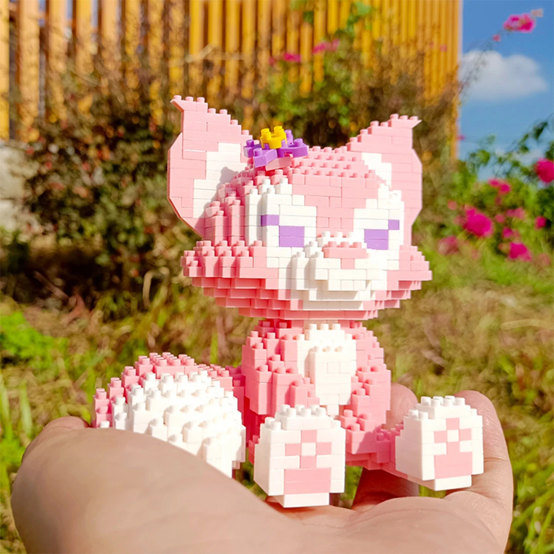 

835pcs Disney Kawaii LinaBell Micro Building Blocks Cute Pink Fox Mini Diamond Brick Figures Toys For Kid Christmas Gifts 6042