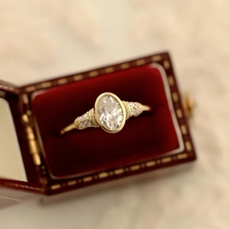 European and American new fashionable retro simple daily versatile egg-shaped white zircon inlaid women's ring