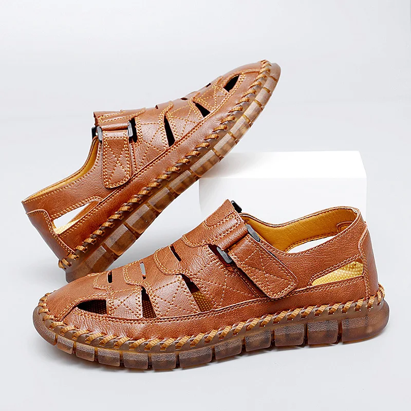 Sandalias de piel auténtica para hombre, zapatos antideslizantes de punta redonda, cómodos y ligeros, a la moda, combina con todo, de diseñador de verano