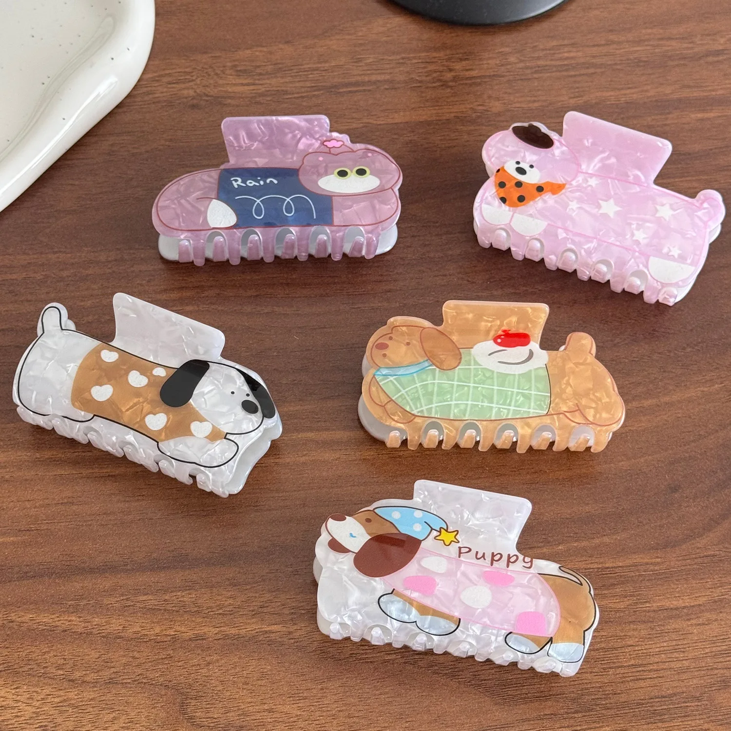 

Dowell Original Design Cute Cartoon Puppy Acrylic Hair Claw Clip Fashion Women's Hair Accessories