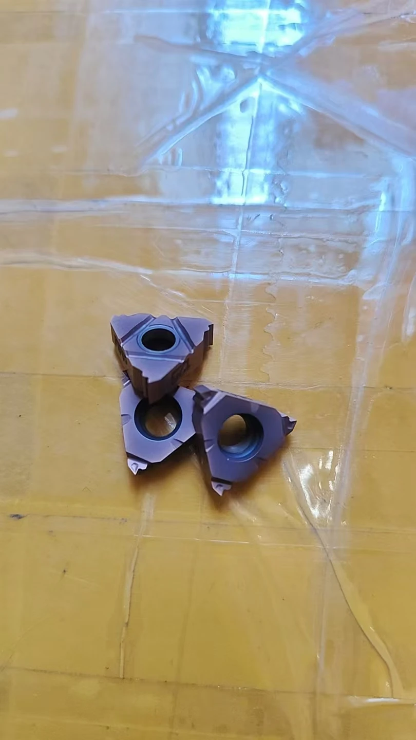 266RL-16MM01F100E 1135   CNC BLADE 266RL-16MM01F150E 1135