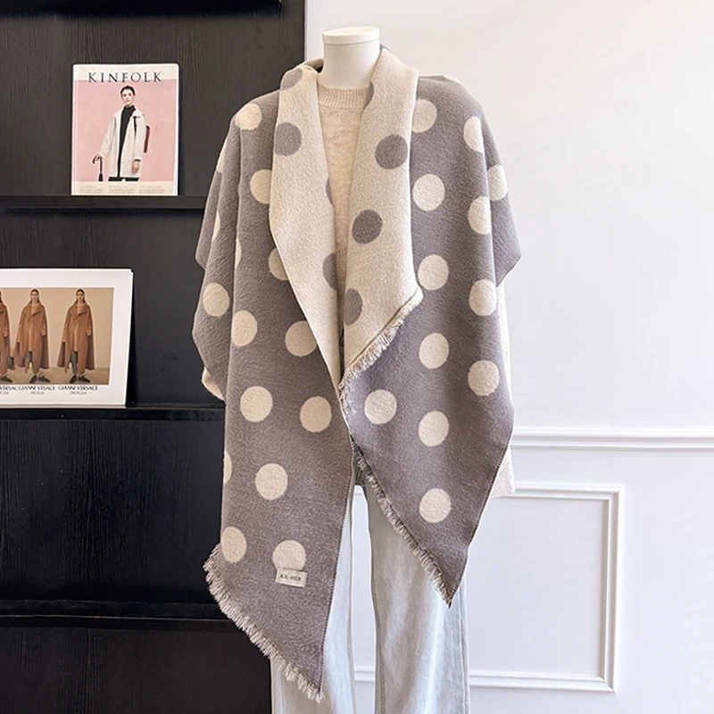 Damen-Kaschmirschal der Luxusmarke 2025, warmer Winter-Pashmina-Schal mit Quasten, gestreift und gepunktet, bedruckt, Foulard und Poncho – Detail 5