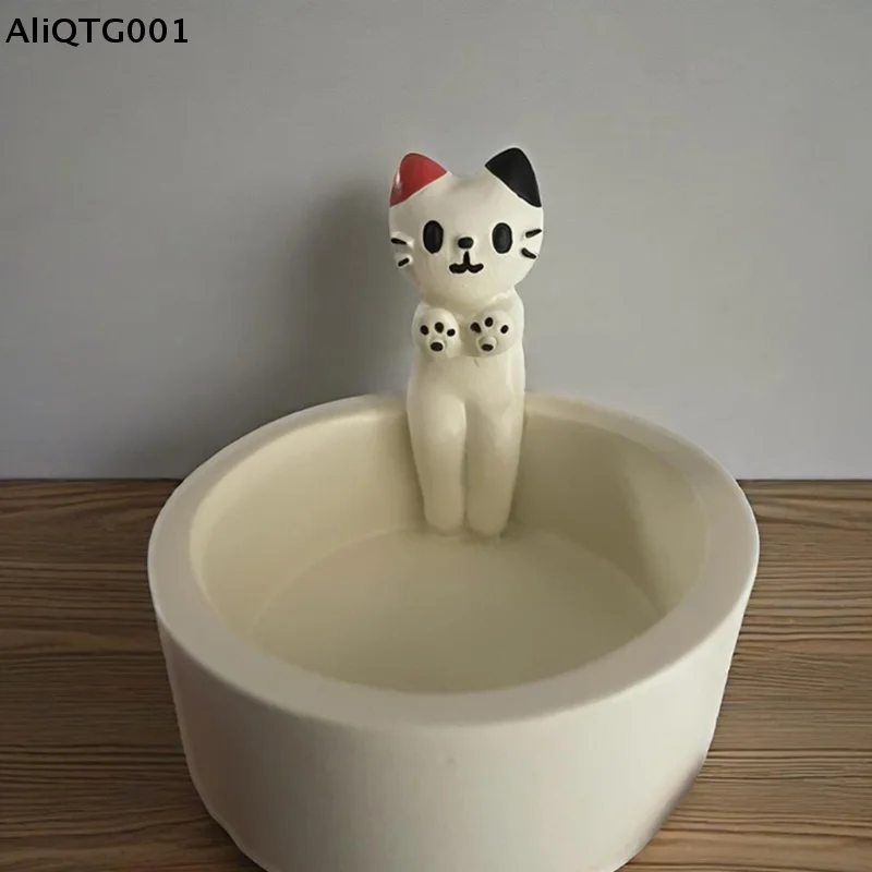 Cute Kitten Cat Candle Holder Creative Cartoon Aromatherapy Candlestick Durable High-Temperature Resistant Home Decoration