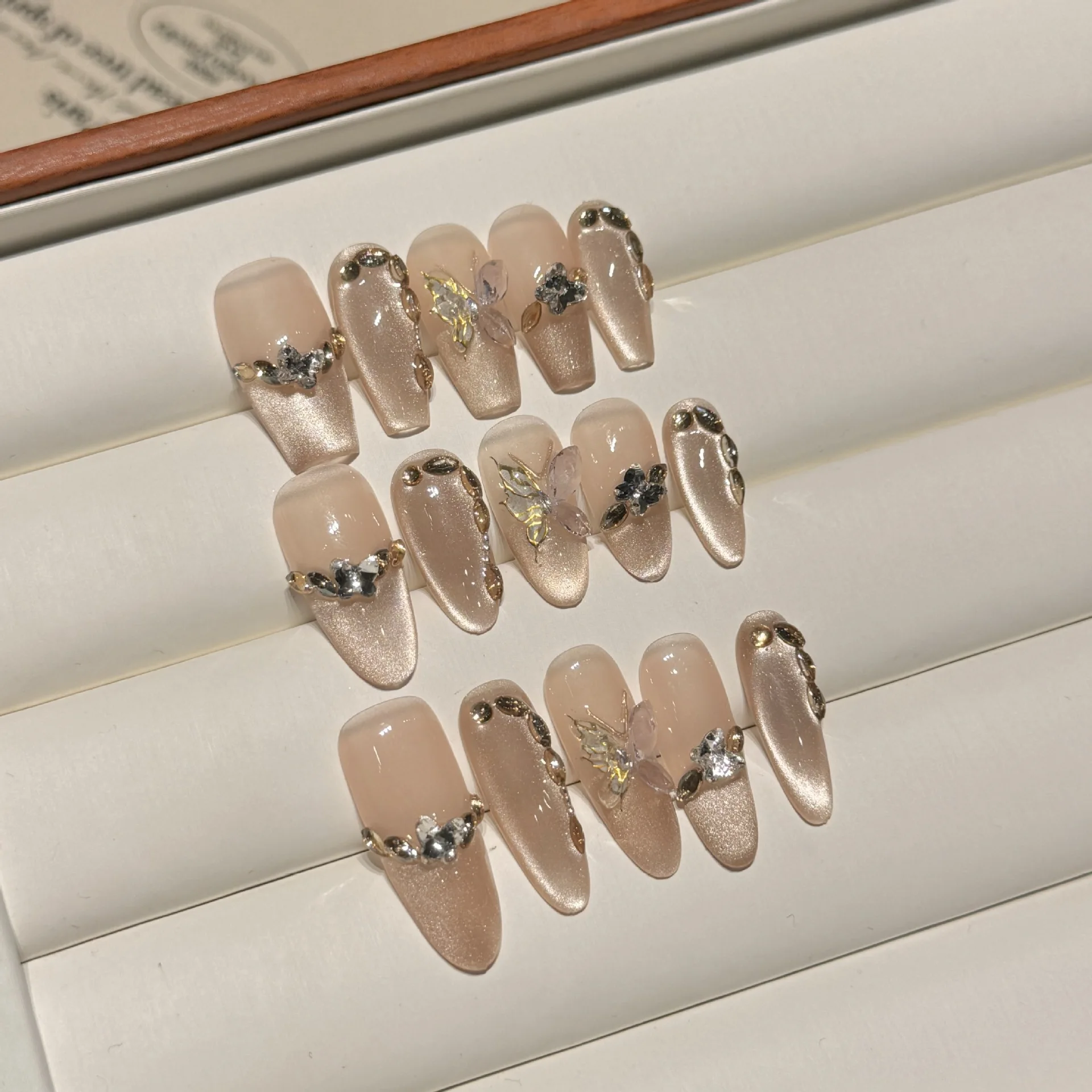 

10pcs Handmade Press on Nails French Cat's Eye Butterfly Full Coverage Nail for Women&Girl Medium Oval Detachable Wearable Nail