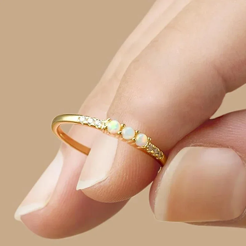 Huitan Neuartige minimalistische Ringe mit Opalimitat, glänzend, bunt, einfach, stilvoll, Fingerzubehör, vielseitiger Schmuck für Party