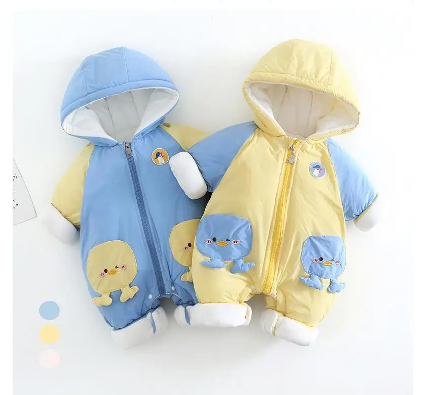 

baby climbing clothes,