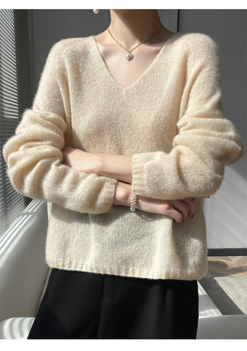 Soft and waxy ~77% cashmere sweater 23% mulberry silk! Thin V-neck loose sweater women lazy seamless sweater