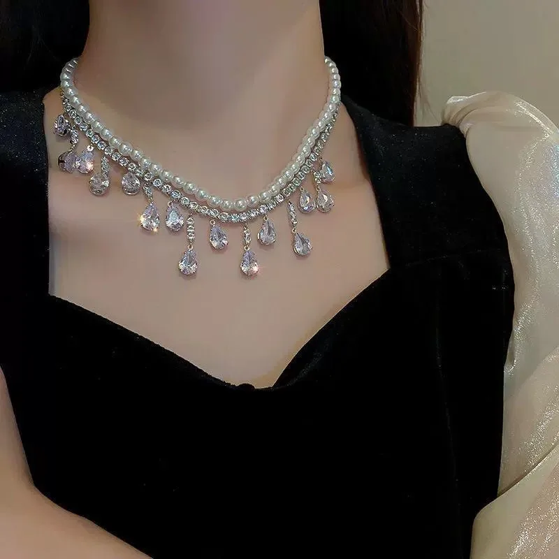 New Temperament Full of Crystal Shiny Water Drop Pendant Necklace for Women Luxury Pearl Collarbone Chain Jewelry Accessories