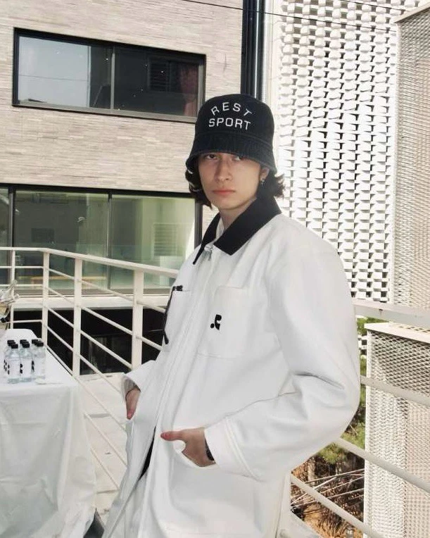 Outdoor RR Letter Embroidery Waable Denim Fierman Hat Sunade Cap Face Slimming Buet Hat Casual Cotton ex Youth