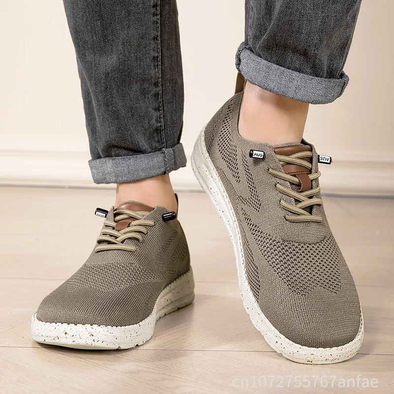 Men's Lightweight Casual Sneakers Breathable Mesh Non-Slip Wide Toe Walking Shoes Comfortable Lace-Up Flats For Daily Walks
