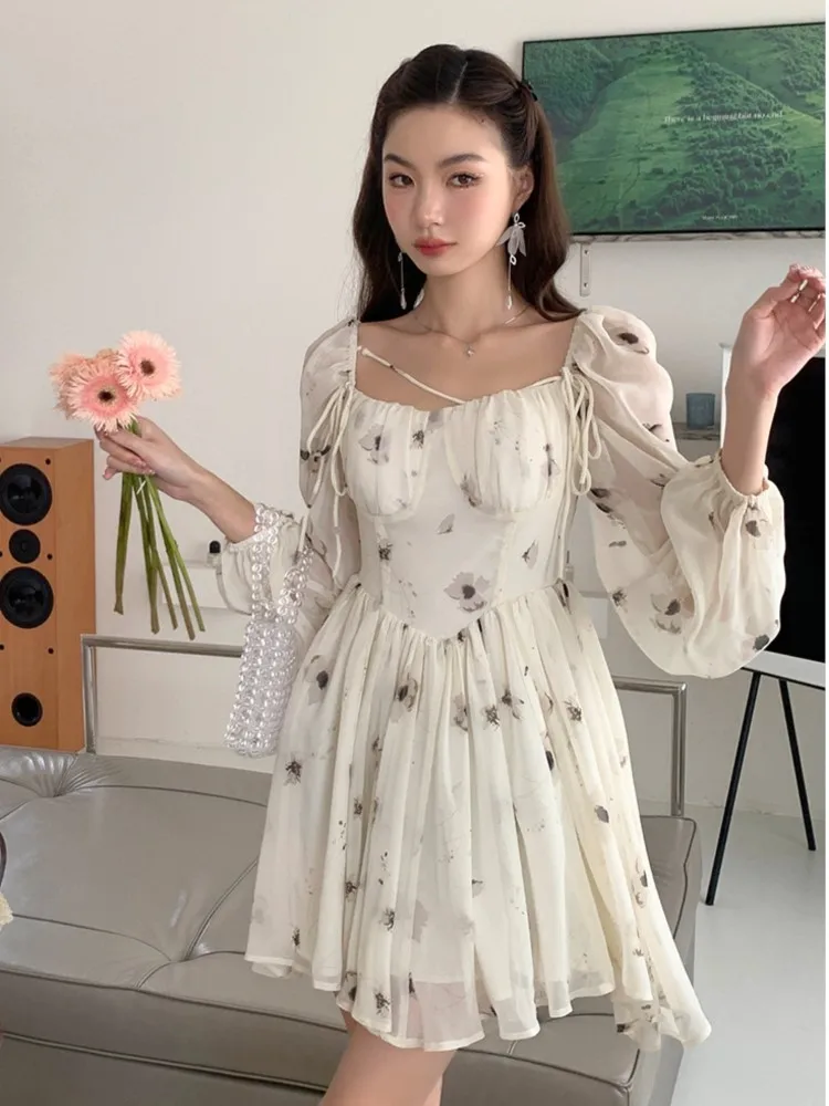 

Women French Floral Print Chiffon Dress Vintage Square Collar Lace up Lantern Sleeve A-line Dress Holiday Party Pleated Vestidos