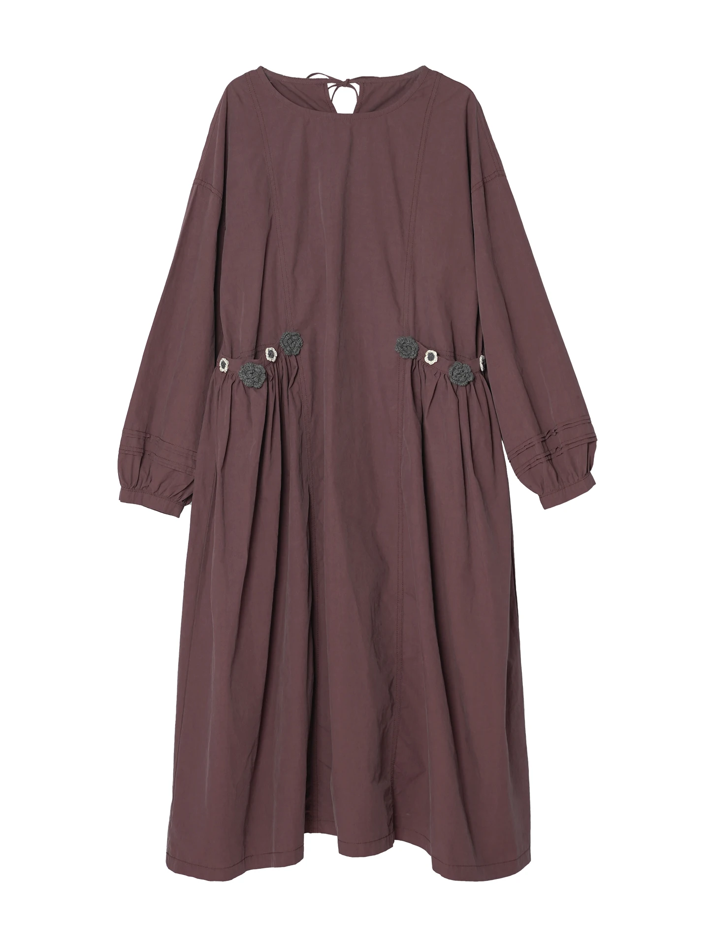 Abito midi bordeaux a maniche lunghe con bottoni decorativi Ideale per il fine settimana informale Affascinante e senza sforzo 255138