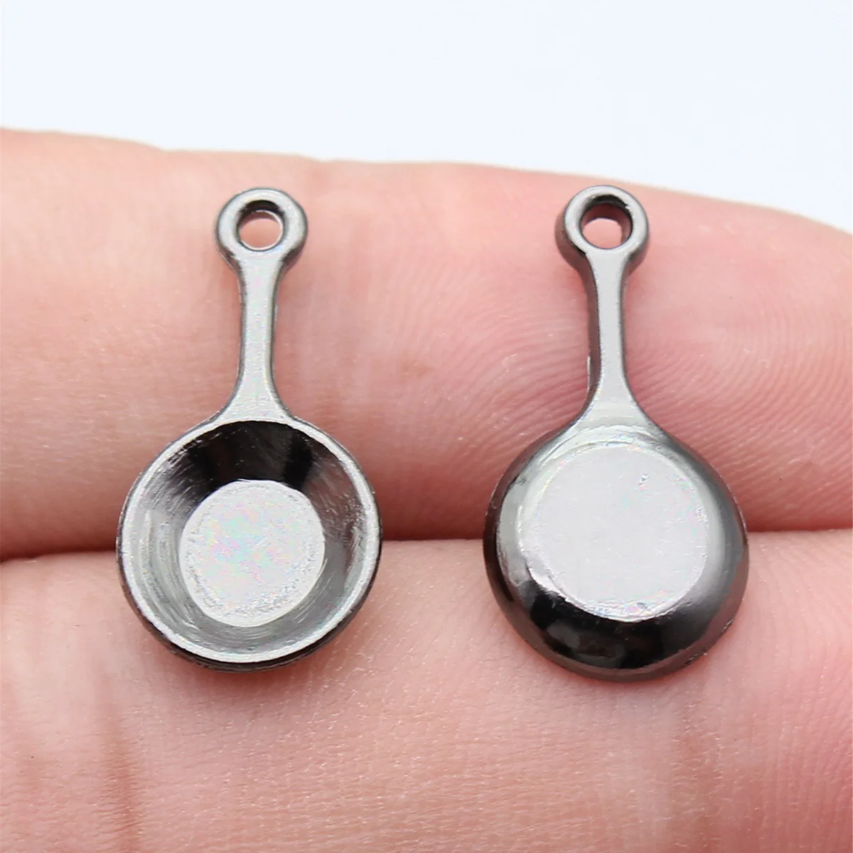 WYSIWYG 20pcs 22x10mm Pendant Pan Kitchenware Pan Charm Pendants For Jewelry Making Kitchenware Pan Pendants