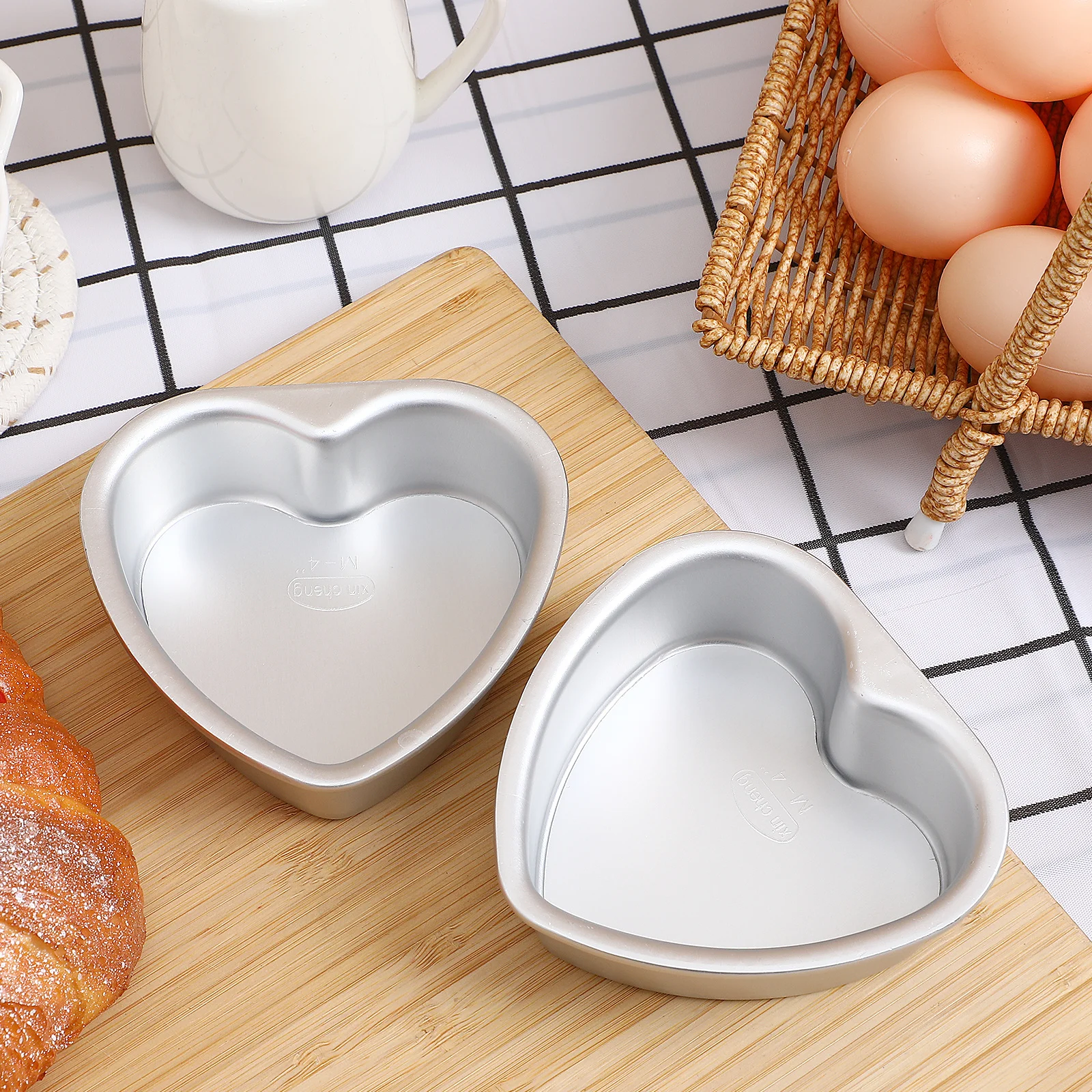 

2Pcs Heart Shaped Cake Pans Baking Tool Removable Bottom Mini Cheesecake Flan Pan Easy Clean Biscuit Mold Cake Pans Shapes