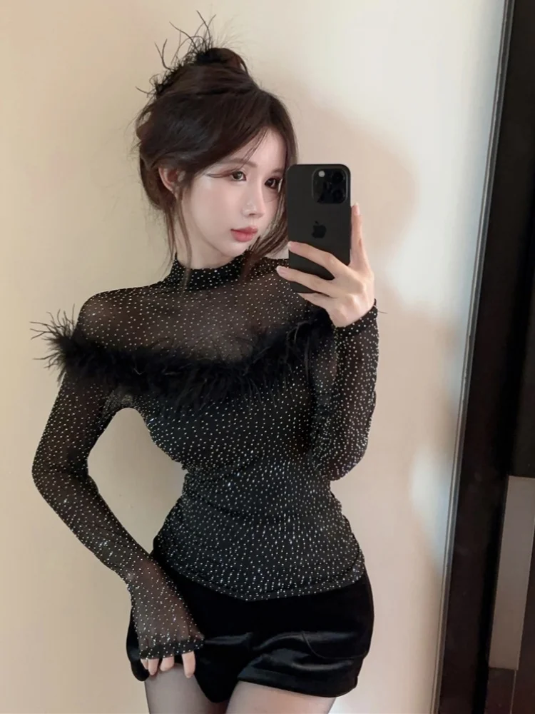 

SMTHMA New Autumn luxury rhinestone French temperament Elegant mesh splicing feather design sense niche top