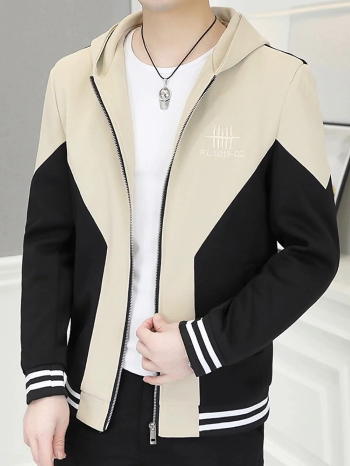 Spring Autumn Men's Fashion Slim Fit Casual Hoodie Jacket Standard Version Polyester Fiber Long Sleeve Zipper Closure Outerwear